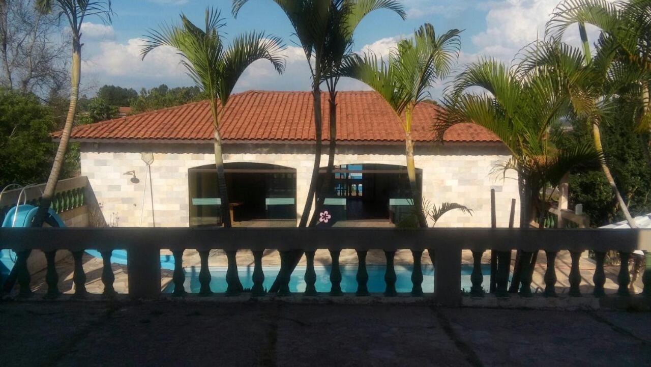 Linda Chacara Em Ibiúna 外观 照片